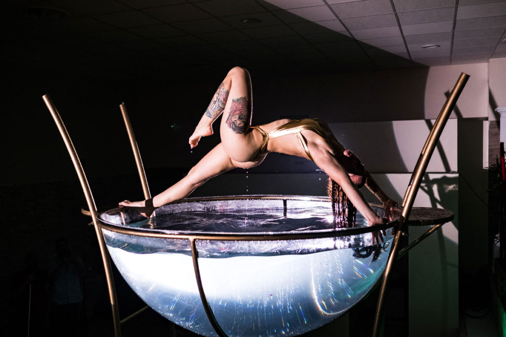 Elementz Art WaterShow Live
